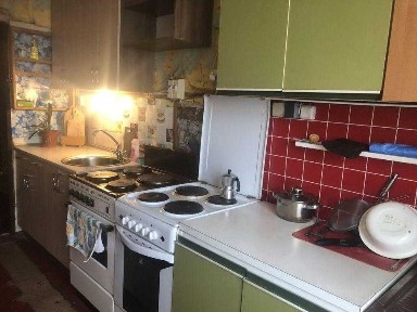 Продається кімнана в районі ГРЛ