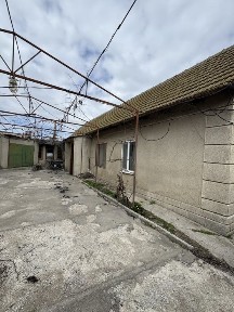 Продам 2 дома на одном участке