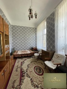 Продаж / Квартира / Незалежності, Острог