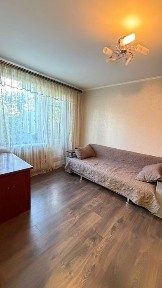 Продам 1 малогабаритную квартиру Алексеевка метро Победы пр-т Победы 62 г