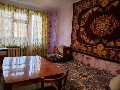 Продаж 2-х кім. квартири на 17 кв вул. С. Колачевського