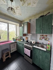 Продам 2х ком квартиру Черемушки Гайдара Генерала Петрова