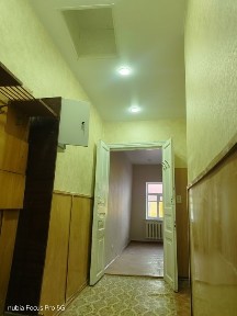 Будинок в центрі міста, поруч з ринком, можливо переробити під комерцію