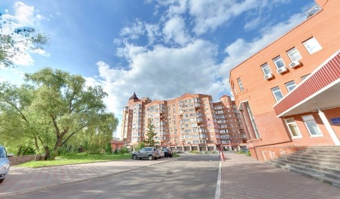 Продажа 1-комнатной квартиры 49 м², Машиностроителей ул., 2В
