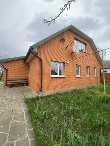У продажу комфортний будинок в с. Піщанка