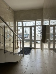 Продаж однокімнатної квартири в обджитій новобудові. Ціна 57000$, оформлення 2%.