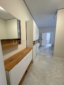 Продам 1-кімнатну квартиру комфорт-класу | УЖГОРОД