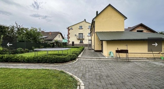 Продається просторий будинок в центрі Борислава