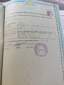 СРОЧНО продаю двух комнатную квартиру в центре. ТОРГ.