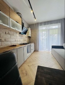 Продаж квартири в центрі міста