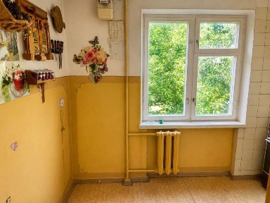 Пропонується на продаж 2-кімнатна квартира на вул. Паркова 2/5