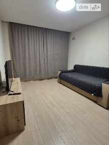 Здам подобово 1к квартиру на вул. Ньютона 100 • ID 33877098