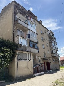 Продається 1-К квартира у Заліщиках