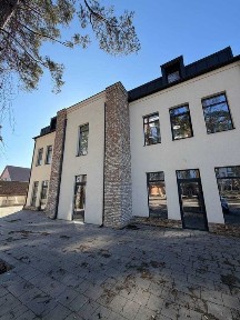 Оренда або продаж приміщення під будь що, Локація при в