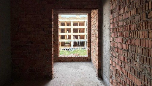 Продаж 2-кімнатної квартири 69.5 м² у ЖК Спортивна. Поверх 2 з 5 Здача - кінець 2027 р. Забудовник Галжитлобуд. Сокільники бічна вул. Стрийської