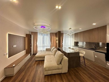 Продаж 2 км квартири в самому центрі міста