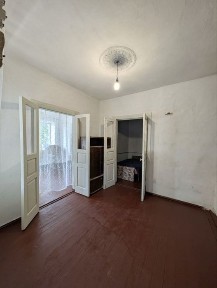 Продаж затишного будинку за 12 000$