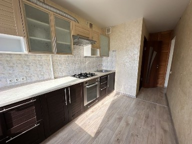 Продам 2 к. квартира жм Перемога Ремонт Газ