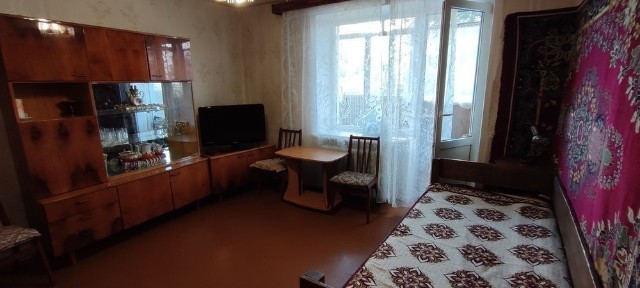 Здам 1 кВ на К. Острозьких