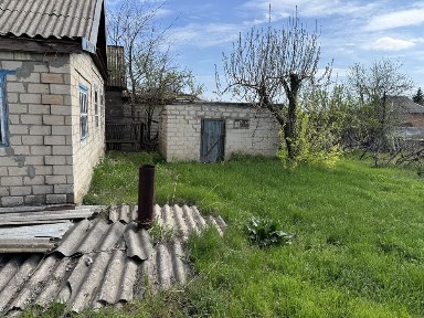 Продам будинок з приватизованою земельною ділянкою