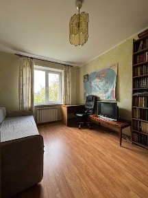 Продам 3к квартиру з роздільними кімнатами на ж/м Лівобережний