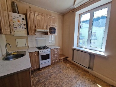 Продаємо 3кімнатну квартиру поряд з Центром по вул. Теліги (Чехова)