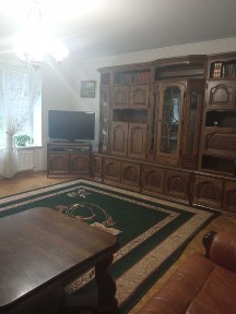 Оренда 3 х кім квартири в будинку котеджного типу