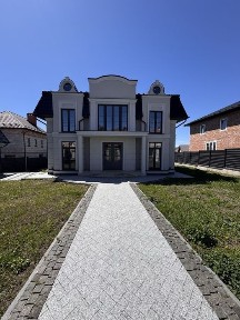 Чернівці, Затишна 49 А