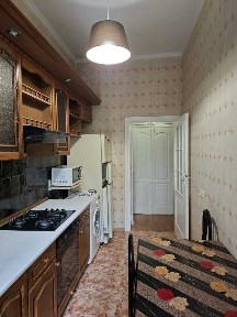 Киев, Гарматная ул., 18