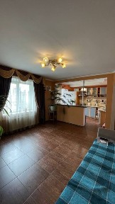Продам трёхкомнатную квартиру