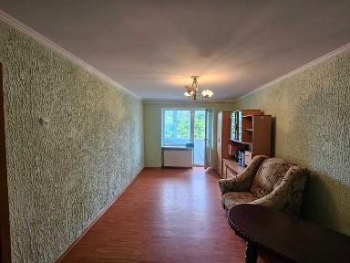 Продаж дешевої квартири в Сваляві