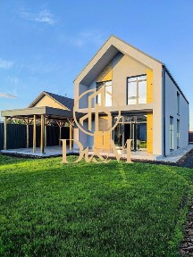 Продам Барнхаус 152 кв. м. Газ