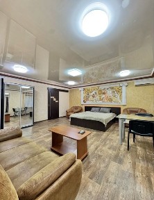 2 кімнатна квартира в центрі міста вул Героів Ато проспект Гагаріна 97 кв