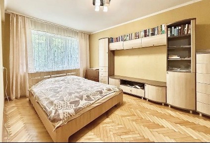 Квартира 2/х кім на Дружбі біля парку