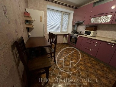 1к квартира в цегляному будинку