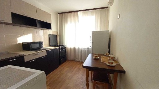 м. Дарниця-10 хв пішки. вул. Малишка 19а, затишна 1ккв. Без комісії