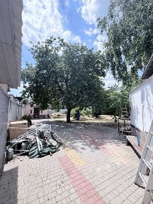 Сдам дом на 9 фонтана 7 соток две спальни+ кухня студия