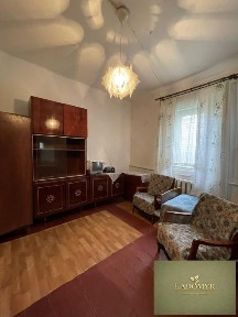Продаж / Квартира / Героїв Майдану, Острог