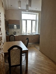 Сдам 3 ком квартиру метро Холодная Гора!