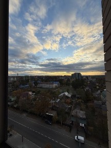 Однокімнатна квартира з підземним паркінгом в центрі міста