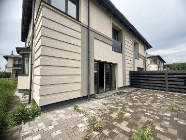 Дуплекс 149 кв. м з газом. Простора ділянка 4,17 сотки. Закрите КМ Beverly Hills. Крюківщина