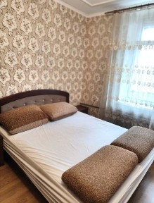 Здам трикімнатну квартиру на будь-який термін