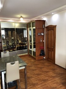Продам 3-х кімнатну квартиру з автономним опаленням