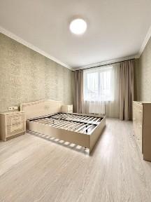 2 кім квартира з ремонтом в новобудові - 1 300 $/м2. Пустомити Львів