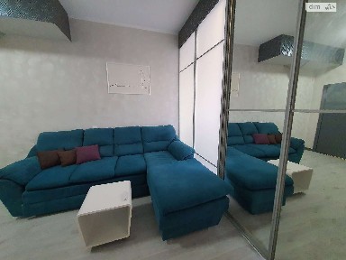 Київ, Срібнокільська вул., 3В