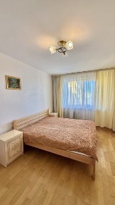 Київ, Оболонський, вулиця Левка Лук'яненка 2/4