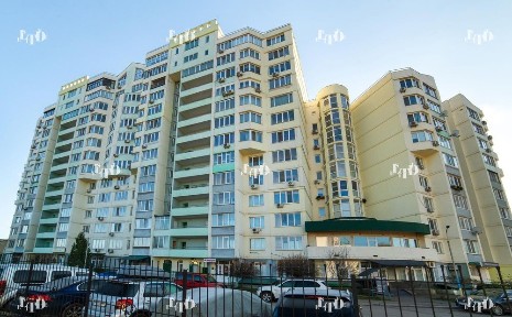 Продам 3-к квартиру 113м. кв. вул. Павла Чубинського 3, DM