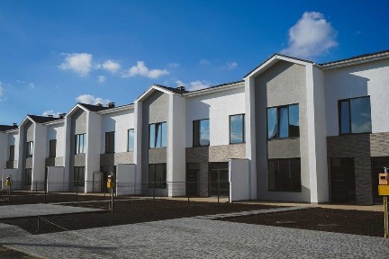 Продажа Таунхаус Новое Бугово Луговая Черноморск 192 м² 3 сотки єОселя