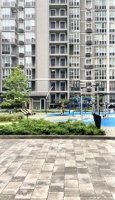 3 кім квартира. під є Відновлення. є Оселю.