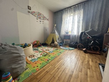 Без% Продам 3к квартиру біля метро Позняки Григоренка